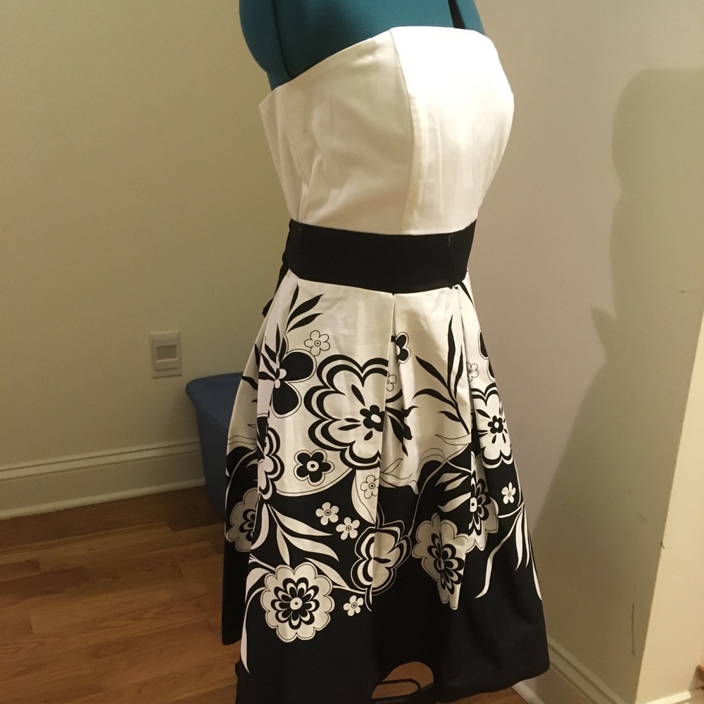 Black & White Floral Strapless Dress Plus Size 16 - Picture 4 of 7